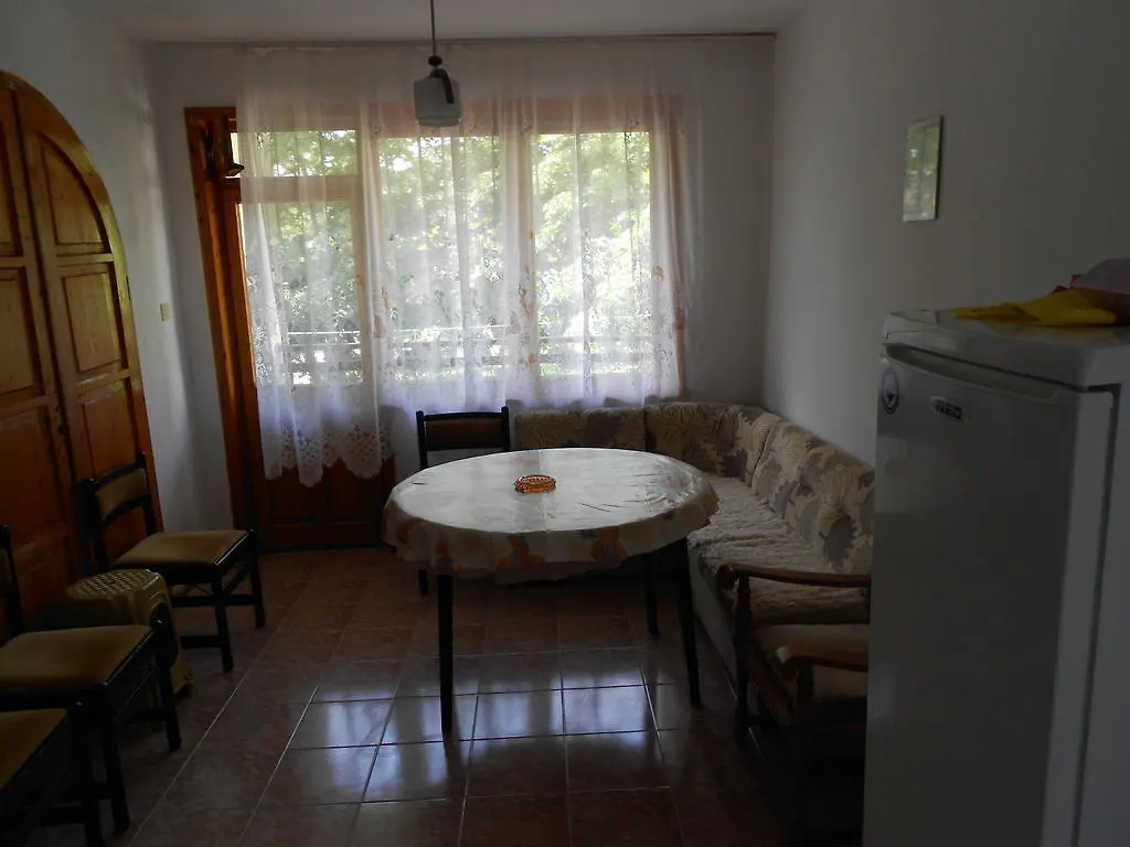 Nelly Guest House Sozopol Bulgaria