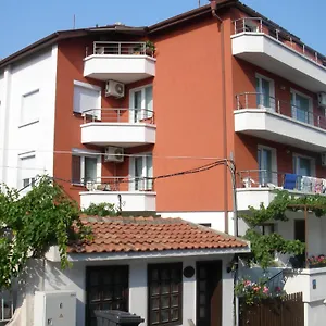 House Prodanovi Pensjonat